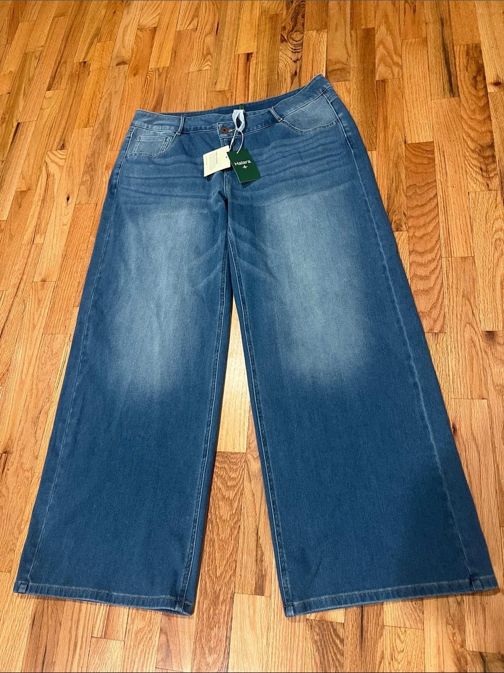 HALARA Wide-Leg Jeans in Medium Blue Denim